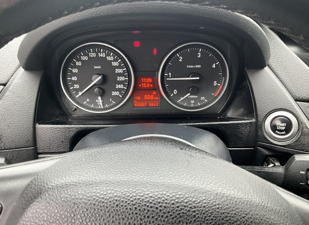 SUV/ Geländewagen BMW X1: das Bild 16