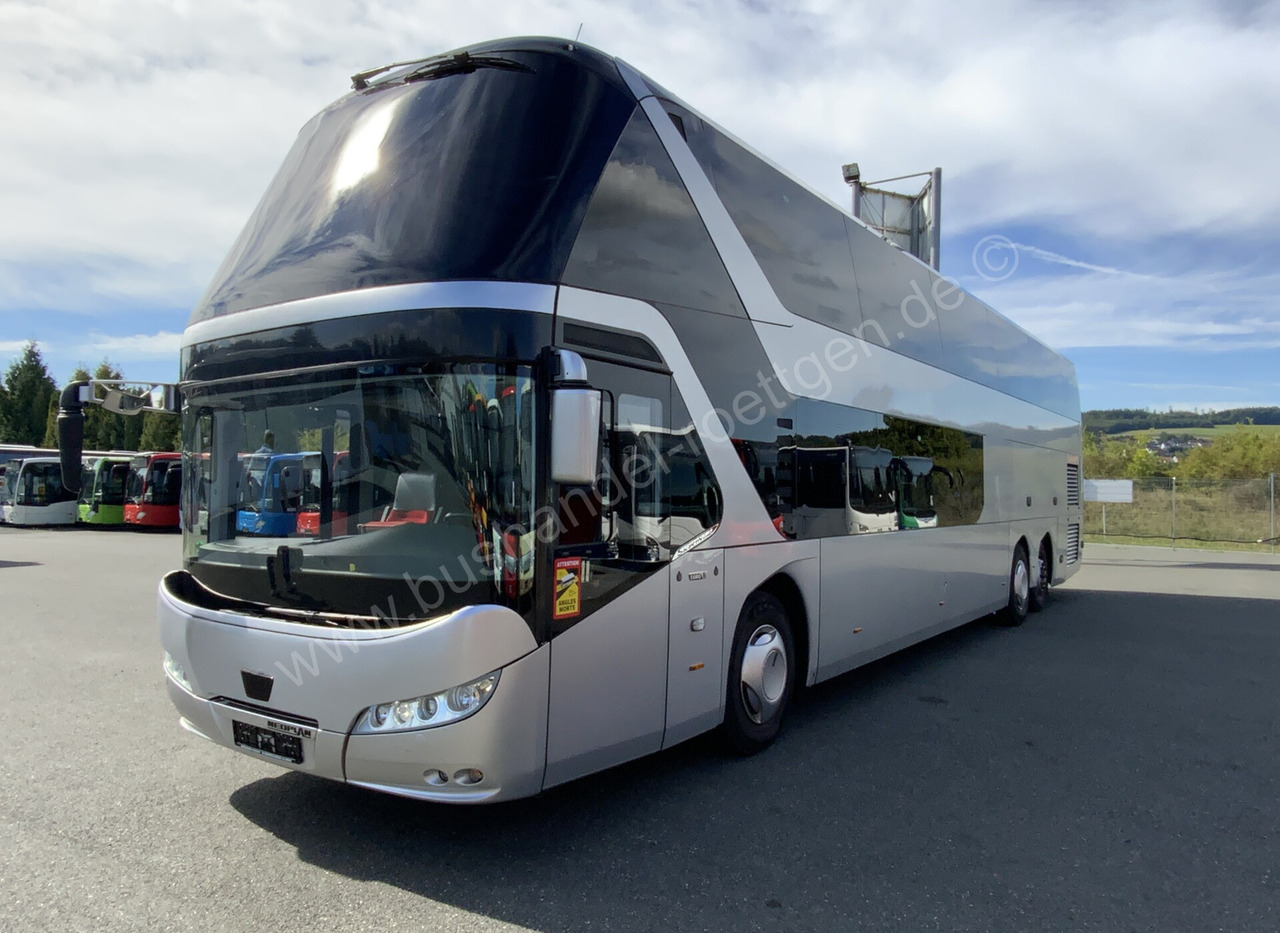 Neoplan Cityliner - Doppeldeckerbus: das Bild 2 Neoplan Cityliner - Doppeldeckerbus: das Bild 2
