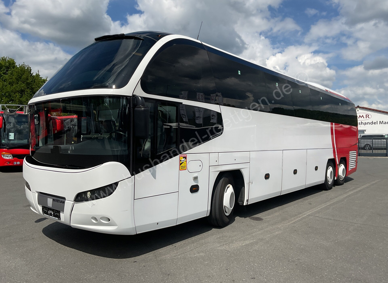 Neoplan Cityliner - Reisebus: das Bild 2 Neoplan Cityliner - Reisebus: das Bild 2
