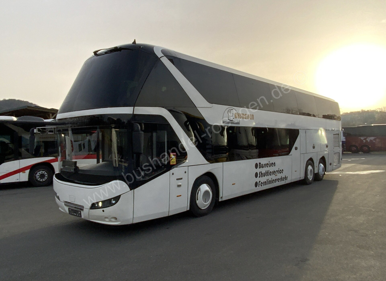 Neoplan Skyliner L - Doppeldeckerbus: das Bild 2 Neoplan Skyliner L - Doppeldeckerbus: das Bild 2