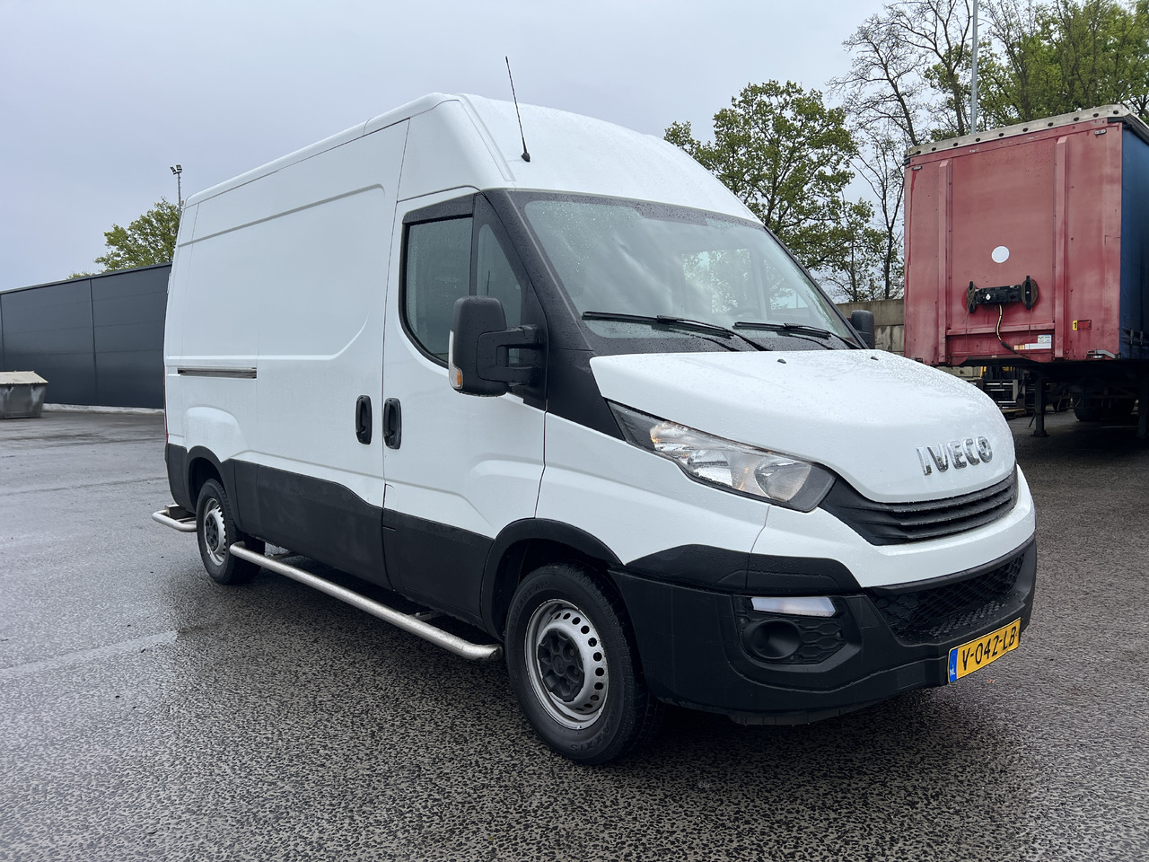 Iveco Daily 35S12 Euro 6, AUT - Kastenwagen: das Bild 2 Iveco Daily 35S12 Euro 6, AUT - Kastenwagen: das Bild 2