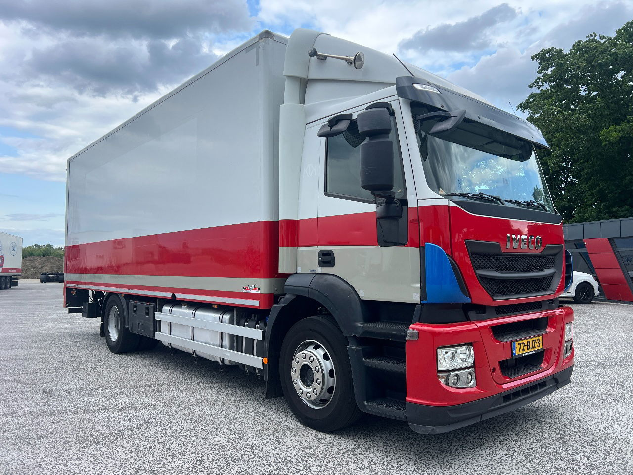 Iveco Stralis 310 AD, 19Ton, Euro 6 - Koffer LKW: das Bild 2 Iveco Stralis 310 AD, 19Ton, Euro 6 - Koffer LKW: das Bild 2