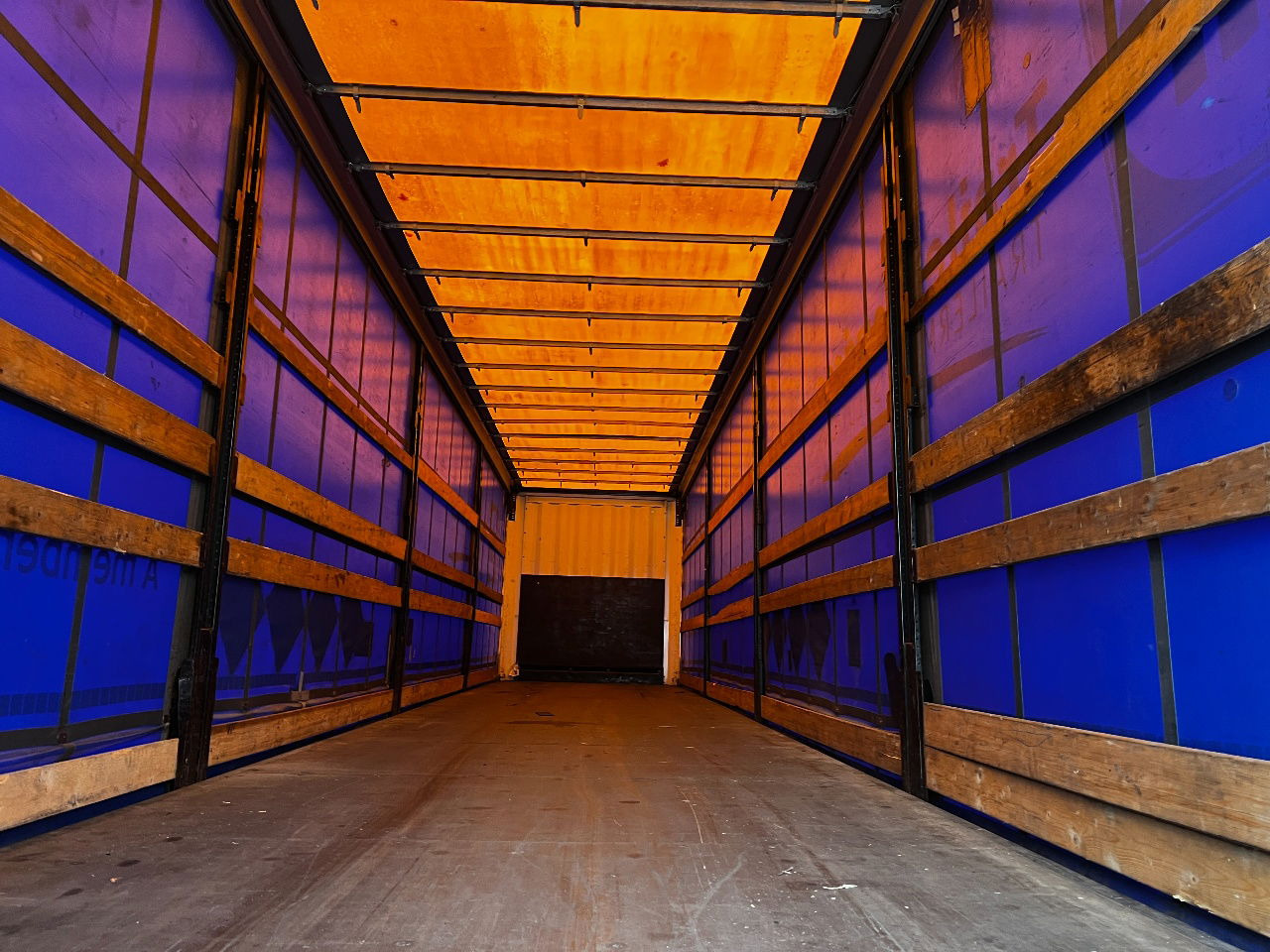 Krone schuifzeil met BPW assen - Planenauflieger: das Bild 5 Krone schuifzeil met BPW assen - Planenauflieger: das Bild 5