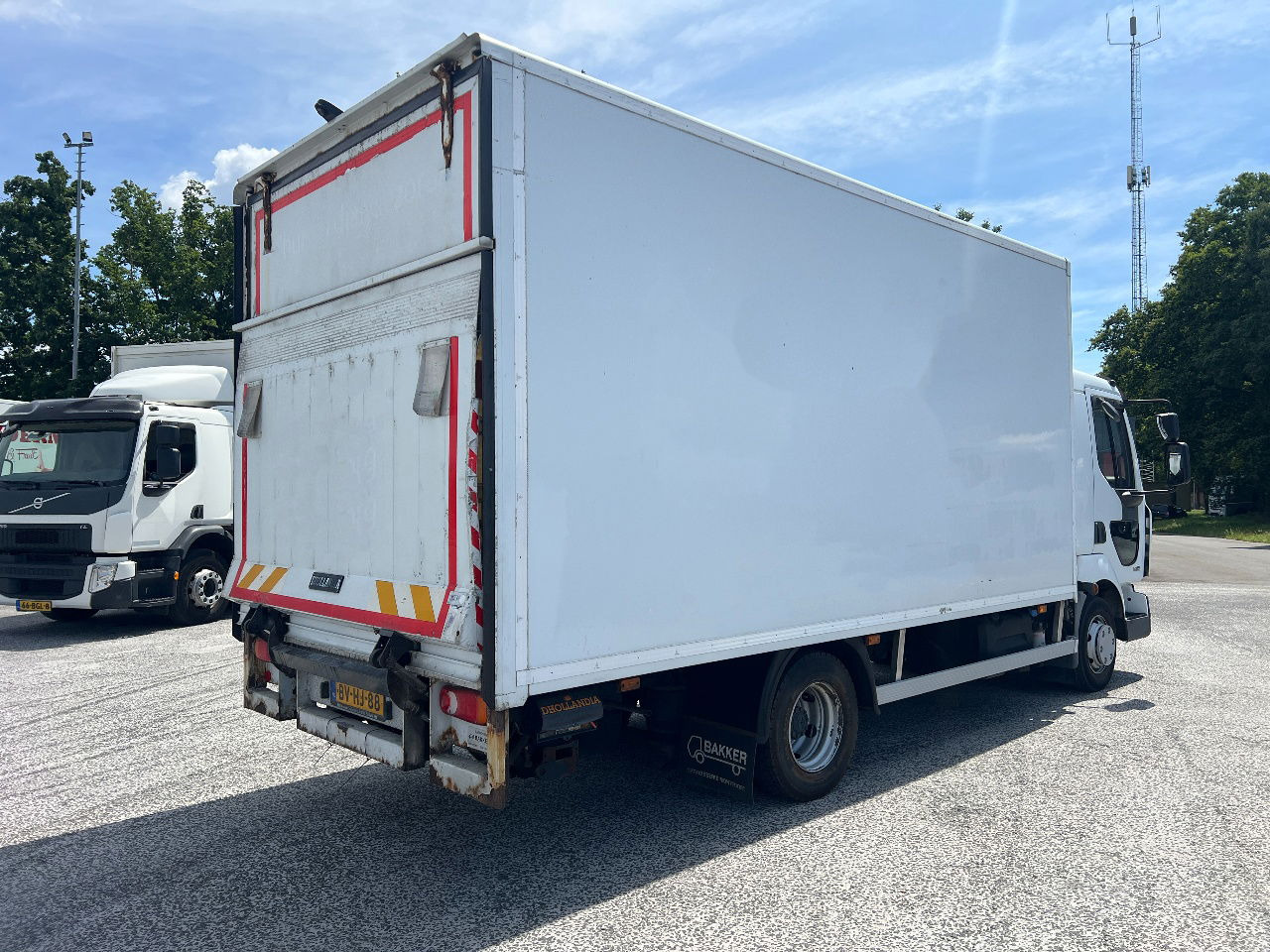 Renault Midliner 160 Manual - Koffer LKW: das Bild 3 Renault Midliner 160 Manual - Koffer LKW: das Bild 3