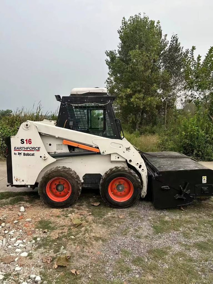 Bobcat S 16 - Kompaktlader: das Bild 5 Bobcat S 16 - Kompaktlader: das Bild 5