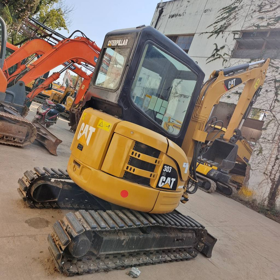 CAT 303 CR - Minibagger: das Bild 1 CAT 303 CR - Minibagger: das Bild 1