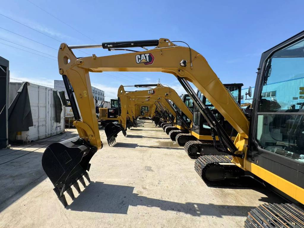 CAT 305.5 E CR - Minibagger: das Bild 2 CAT 305.5 E CR - Minibagger: das Bild 2
