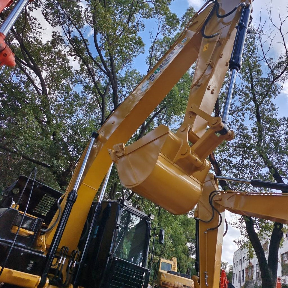 CAT 320 D - Kettenbagger: das Bild 3 CAT 320 D - Kettenbagger: das Bild 3