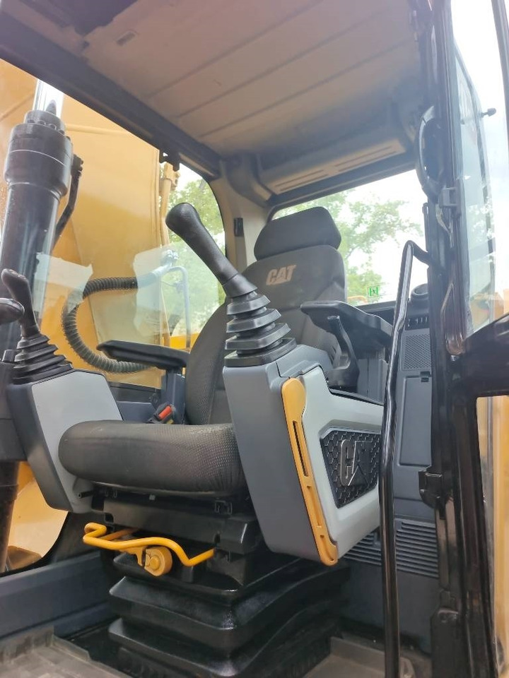 Kettenbagger CAT 320GC: das Bild 19 Kettenbagger CAT 320GC: das Bild 19