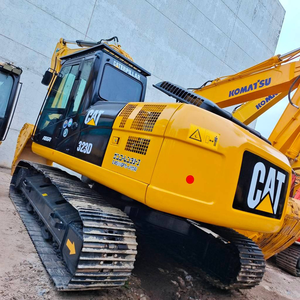 CAT 323 D - Kettenbagger: das Bild 3 CAT 323 D - Kettenbagger: das Bild 3