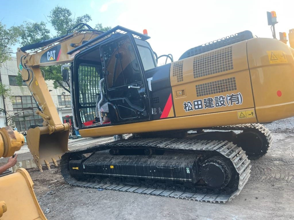 CAT 324 D2L - Kettenbagger: das Bild 5 CAT 324 D2L - Kettenbagger: das Bild 5