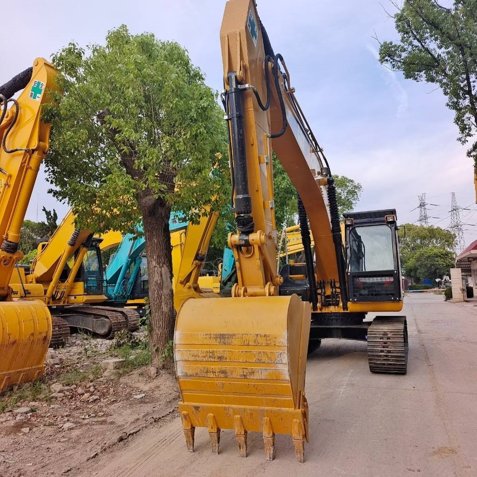 CAT 324D2L - Kettenbagger: das Bild 4 CAT 324D2L - Kettenbagger: das Bild 4