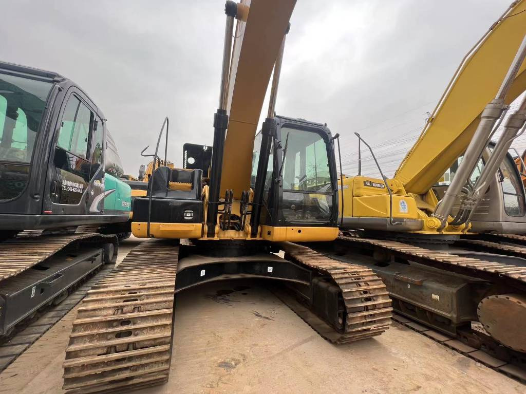 CAT 325 B L - Kettenbagger: das Bild 4 CAT 325 B L - Kettenbagger: das Bild 4