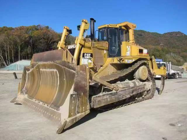 CAT D 9 R - Bulldozer: das Bild 2 CAT D 9 R - Bulldozer: das Bild 2