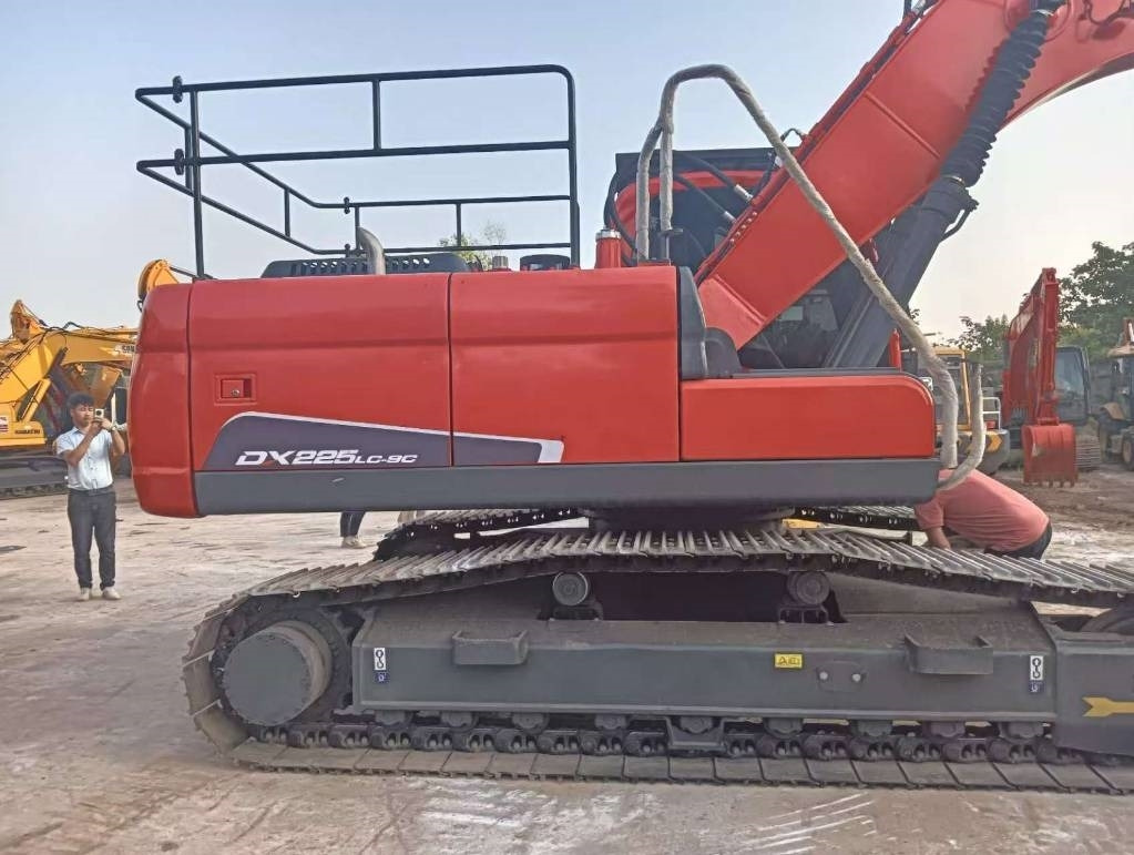 Doosan DX 225 LC-9C – Leasing Doosan DX 225 LC-9C: das Bild 23