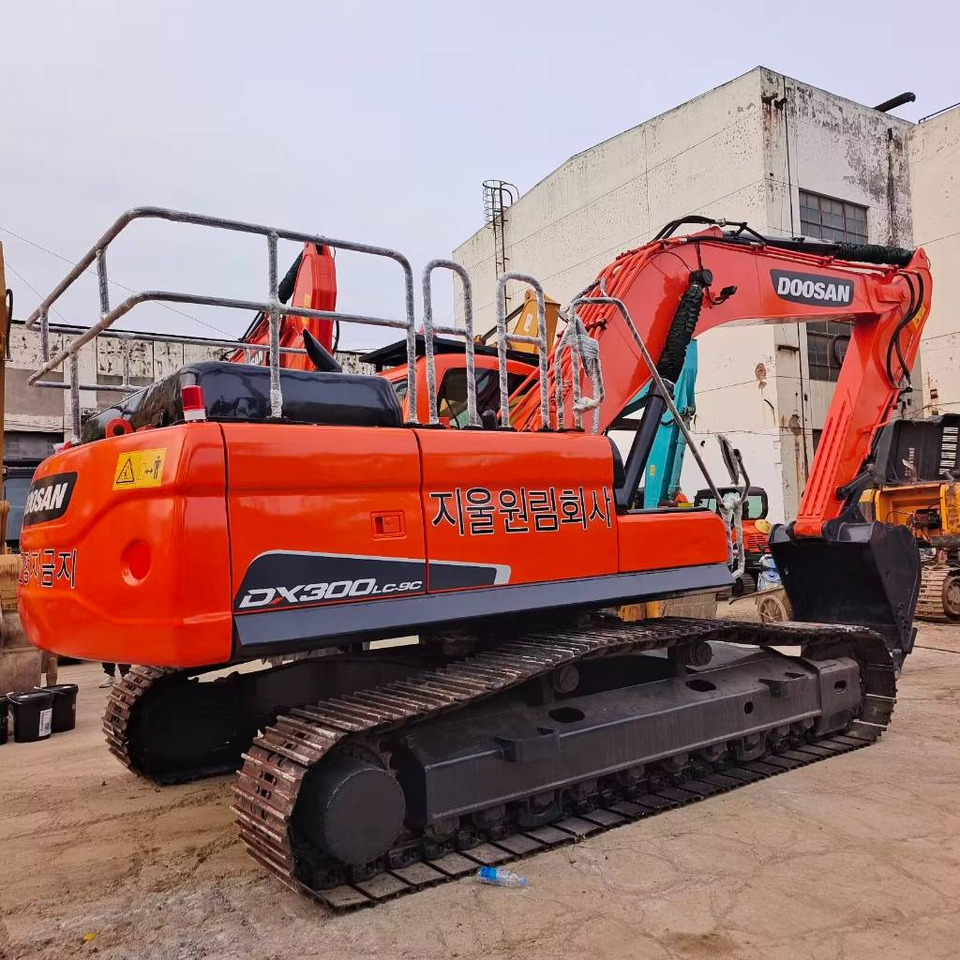 Doosan DX 300 - Kettenbagger: das Bild 1 Doosan DX 300 - Kettenbagger: das Bild 1