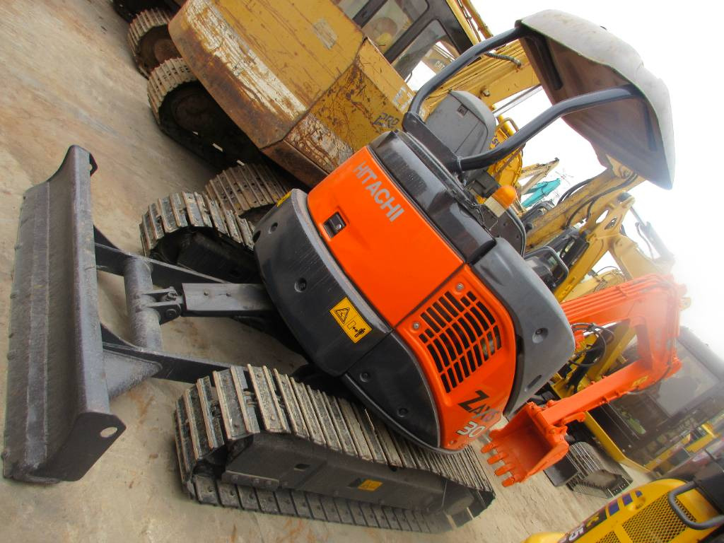 Hitachi ZX 30 U - Minibagger: das Bild 4 Hitachi ZX 30 U - Minibagger: das Bild 4
