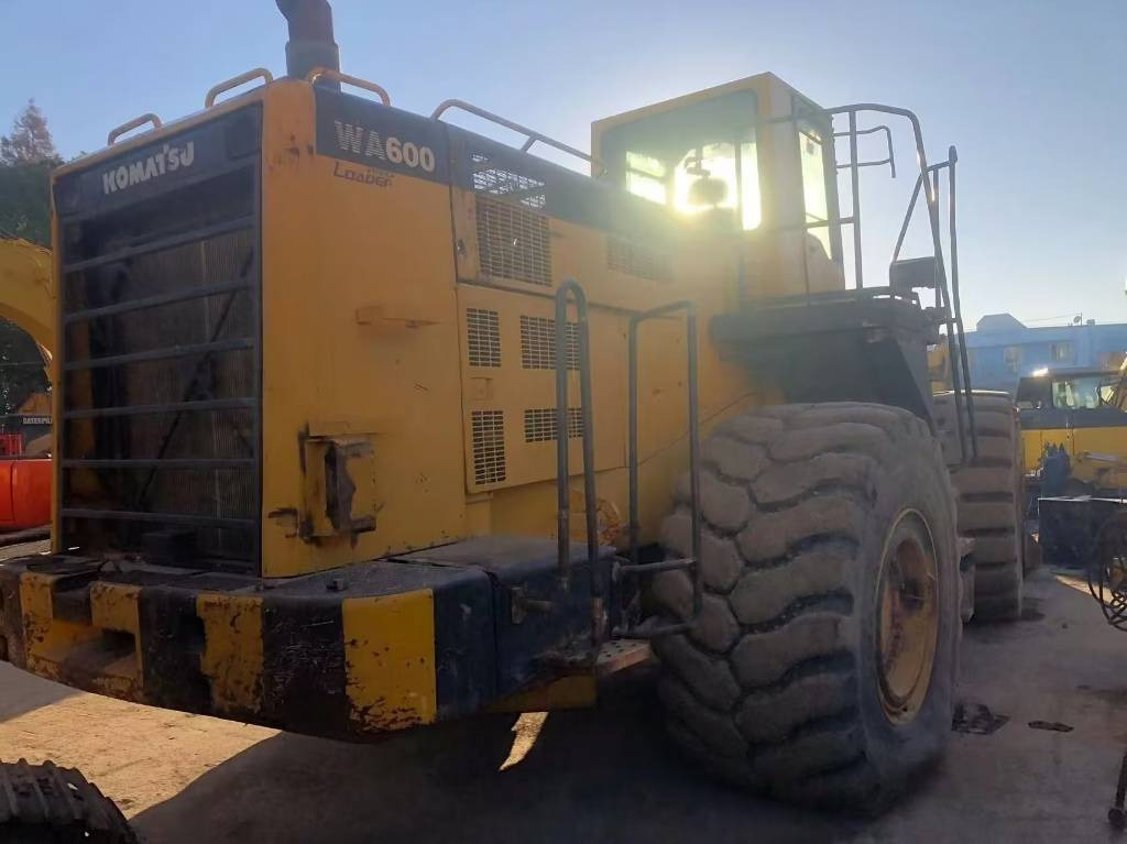 Komatsu WA 600-3 - Radlader: das Bild 4 Komatsu WA 600-3 - Radlader: das Bild 4