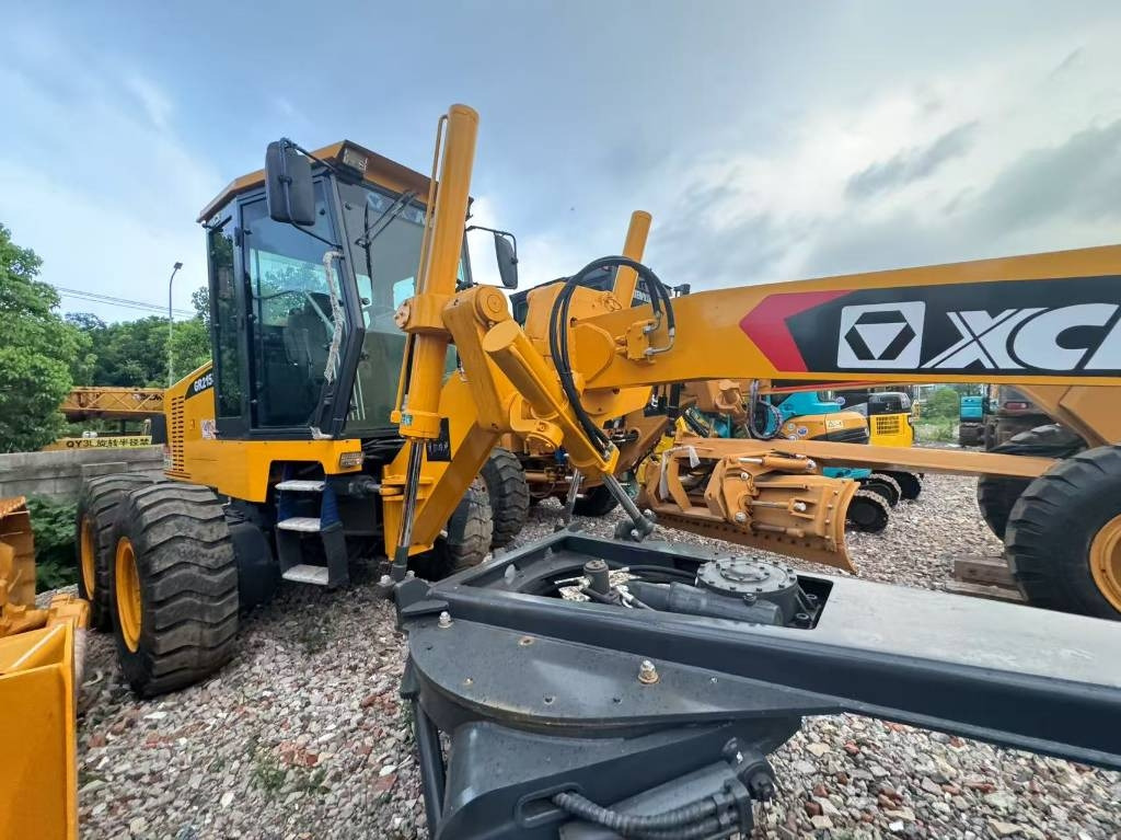 XCMG GR2153 - Grader: das Bild 1 XCMG GR2153 - Grader: das Bild 1