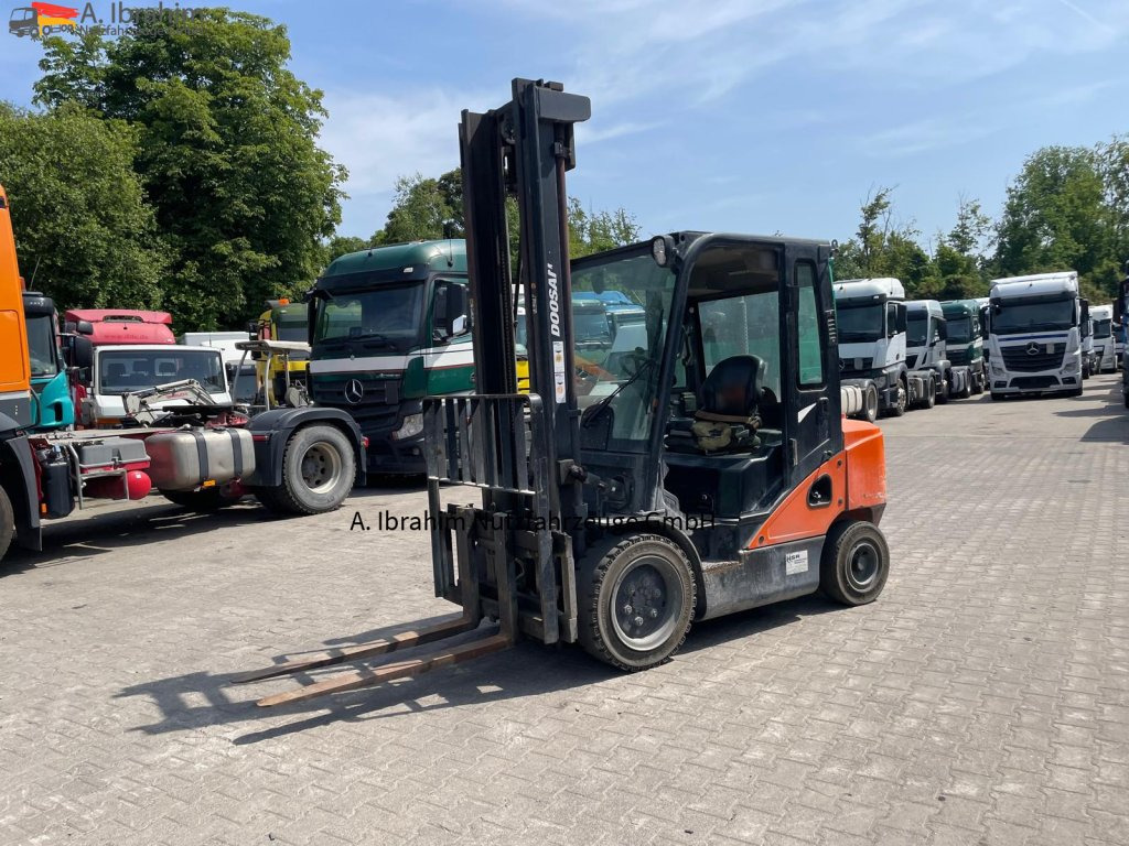 Doosan D30S-7 3000 kg Tragkraft Guter Zustand - Dieselstapler: das Bild 1 Doosan D30S-7 3000 kg Tragkraft Guter Zustand - Dieselstapler: das Bild 1