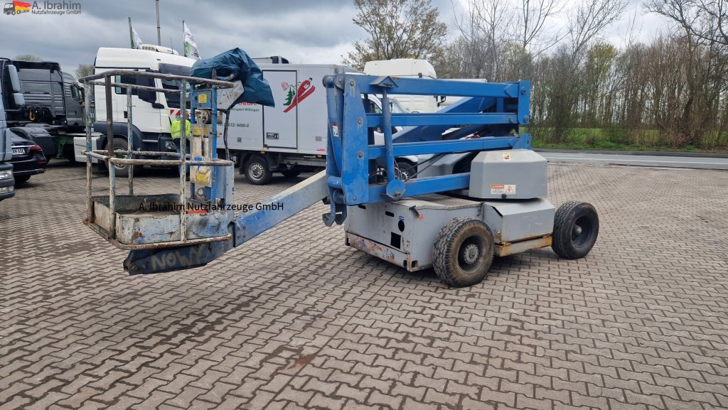 Genie 45/22 Elektro 15,70 m Höhe, 7,70 m Reichweite dem Alter entspr. - Gelenkarmbühne: das Bild 3 Genie 45/22 Elektro 15,70 m Höhe, 7,70 m Reichweite dem Alter entspr. - Gelenkarmbühne: das Bild 3
