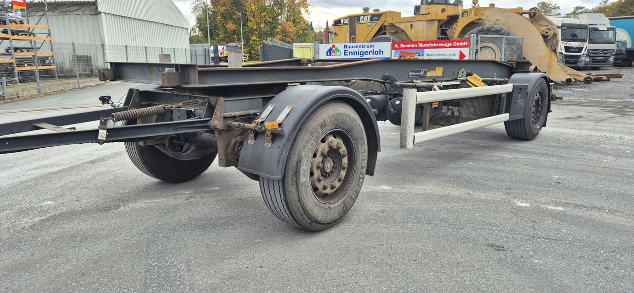 Hueffermann HSA 1870 mit Schlitten Zustand normal - Abrollanhänger/ Absetzanhänger: das Bild 1 Hueffermann HSA 1870 mit Schlitten Zustand normal - Abrollanhänger/ Absetzanhänger: das Bild 1