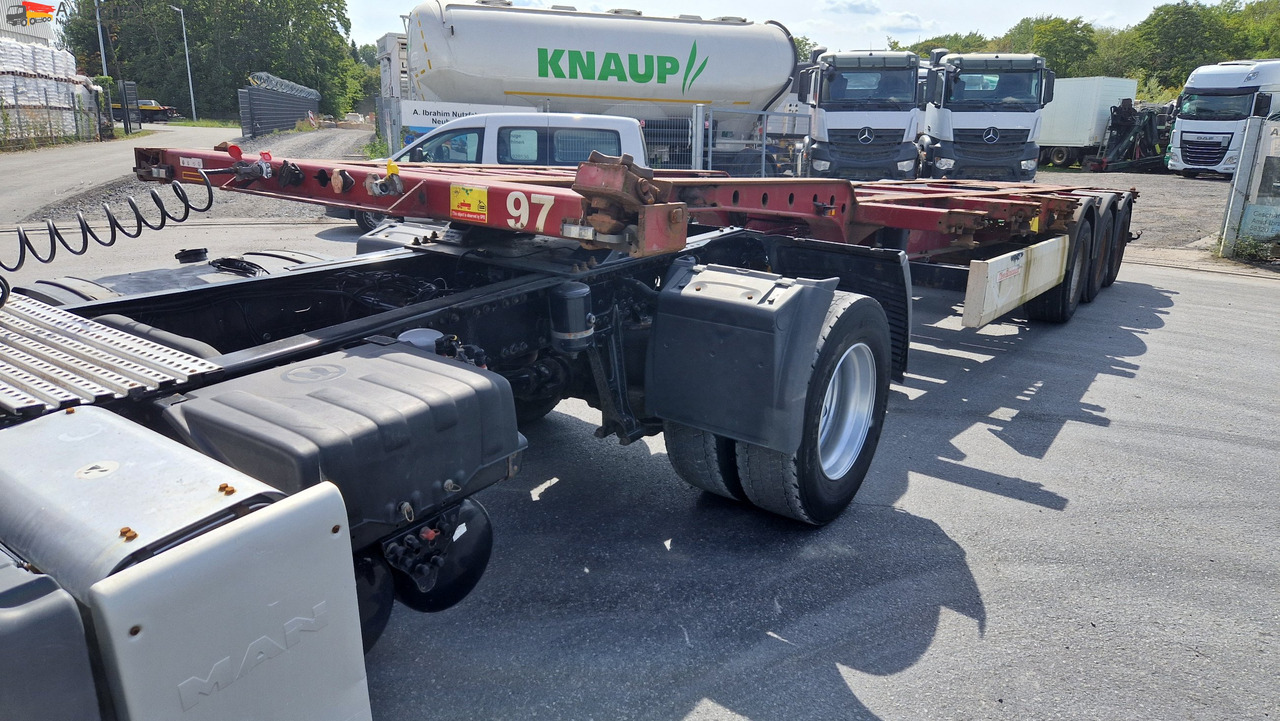 Krone SD Containerchassis 2x 20, 30, 40 ft deutscher Auflieger, ausziehbar - Container/ Wechselfahrgestell Auflieger: das Bild 1 Krone SD Containerchassis 2x 20, 30, 40 ft deutscher Auflieger, ausziehbar - Container/ Wechselfahrgestell Auflieger: das Bild 1