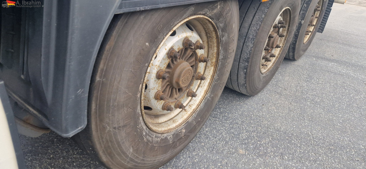 Krone SD Deutscher Auflieger, Pritsche Plane Edscha - Planenauflieger: das Bild 4 Krone SD Deutscher Auflieger, Pritsche Plane Edscha - Planenauflieger: das Bild 4