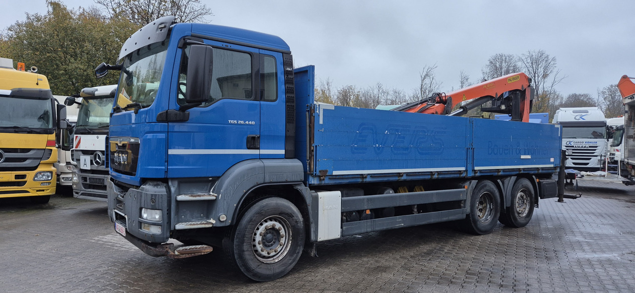 MAN 28.440 TGS 26.440 mit PK 18002 Kran - Autokran, Pritsche LKW: das Bild 1 MAN 28.440 TGS 26.440 mit PK 18002 Kran - Autokran, Pritsche LKW: das Bild 1