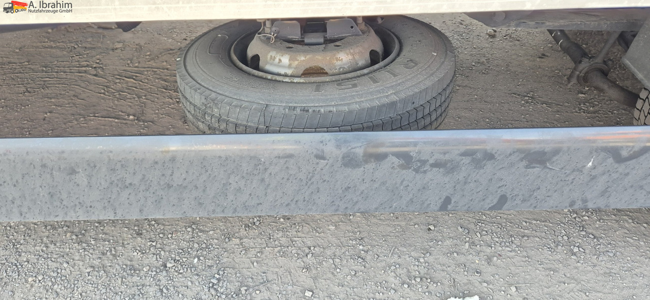 MAN TGL 8.160 4x2 Brotkoffer mit Kühlfach nicht fahrbereit ! nicht rollfähig - Kühltransporter: das Bild 3 MAN TGL 8.160 4x2 Brotkoffer mit Kühlfach nicht fahrbereit ! nicht rollfähig - Kühltransporter: das Bild 3