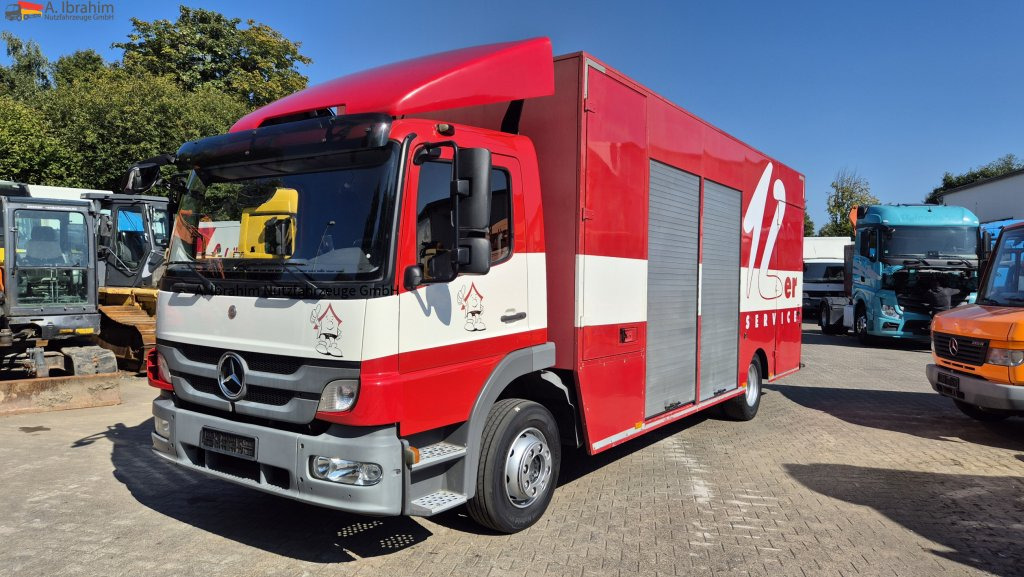 Mercedes-Benz 1222 Werkstattkoffer mit Regalsystem - Koffer LKW: das Bild 1 Mercedes-Benz 1222 Werkstattkoffer mit Regalsystem - Koffer LKW: das Bild 1