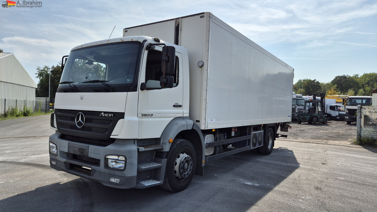 Mercedes-Benz 1823 Frigoblock, 2 Kammer, LBW - Kühlkoffer LKW: das Bild 1 Mercedes-Benz 1823 Frigoblock, 2 Kammer, LBW - Kühlkoffer LKW: das Bild 1