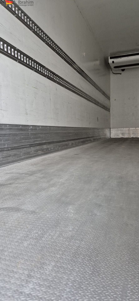 Mercedes-Benz 1830L Thermoking UT1200 - Kühlkoffer LKW: das Bild 3 Mercedes-Benz 1830L Thermoking UT1200 - Kühlkoffer LKW: das Bild 3