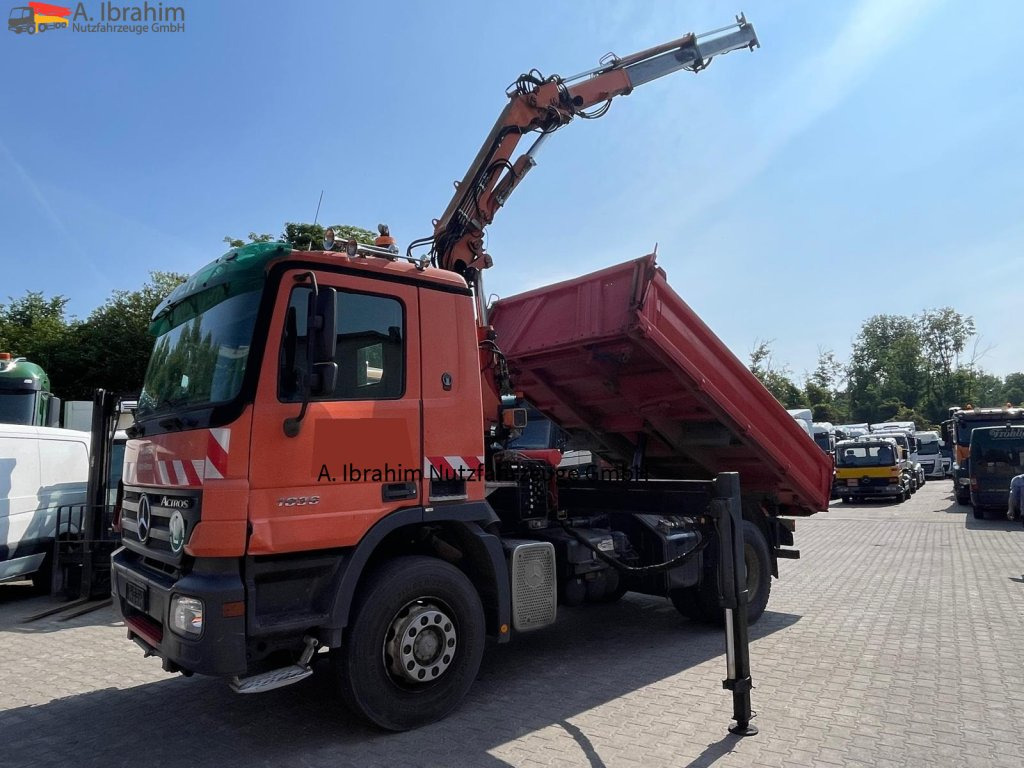 Mercedes-Benz 1836 Meiller 3-Seiten Kipper, Kran Atlas Atlas 125.2 A2 mit Funk FB - Kipper, Autokran: das Bild 1 Mercedes-Benz 1836 Meiller 3-Seiten Kipper, Kran Atlas Atlas 125.2 A2 mit Funk FB - Kipper, Autokran: das Bild 1