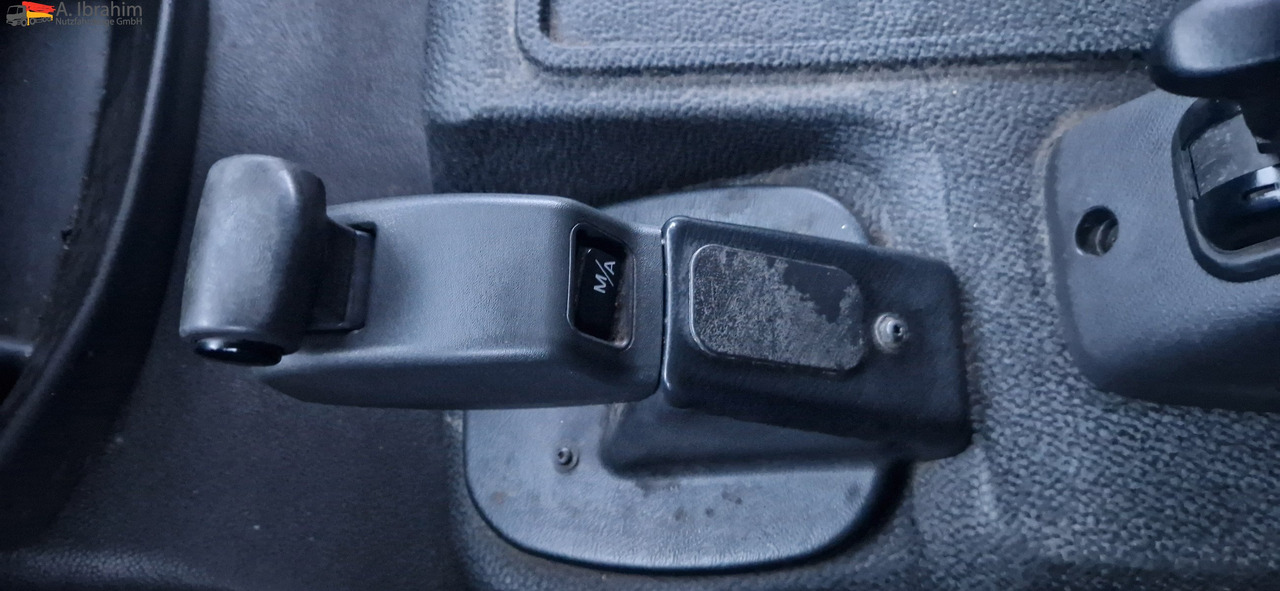 Mercedes-Benz 816 Koffer, LBW - Koffer Transporter: das Bild 3 Mercedes-Benz 816 Koffer, LBW - Koffer Transporter: das Bild 3