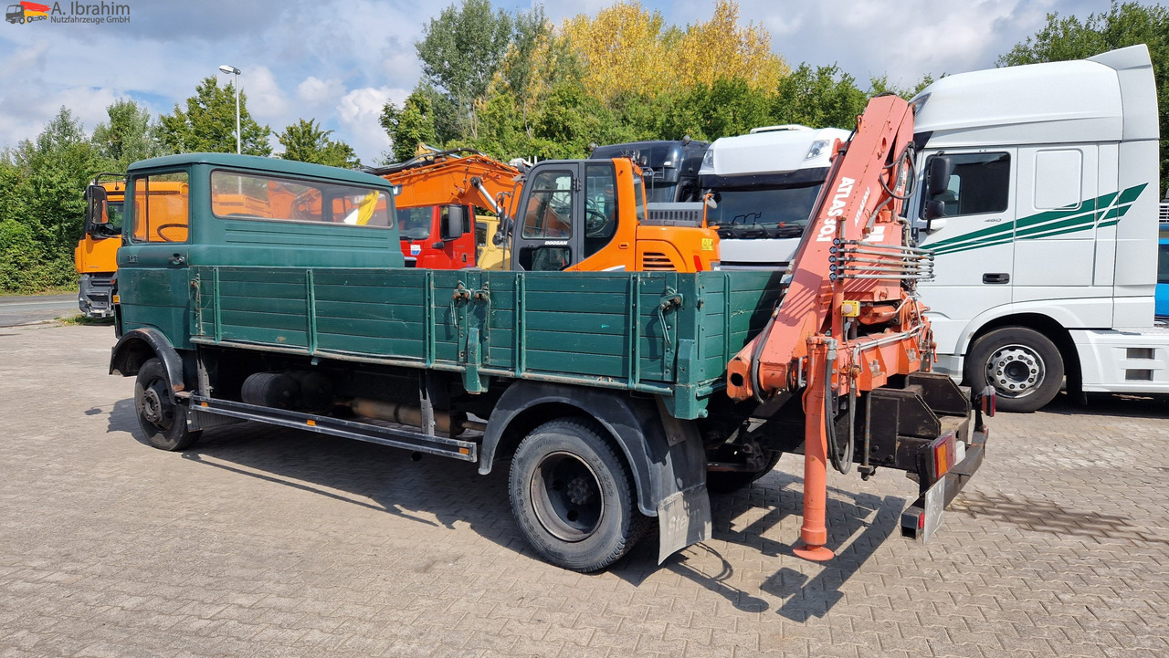 Pritsche Transporter Mercedes-Benz DB 813 Pritsche Kran H- Kennzeichen,Oldtimer ein Stück Geschichte: das Bild 10
