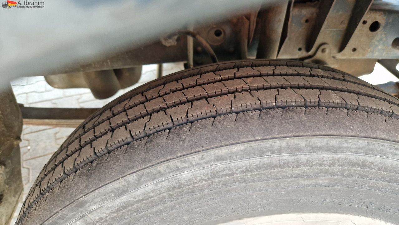 Pritsche Transporter Mercedes-Benz DB 813 Pritsche Kran H- Kennzeichen,Oldtimer ein Stück Geschichte: das Bild 14