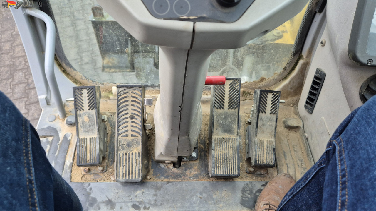 New Holland MH 2.6 Zustand gut, deutsche Maschine incl. Greifer und Dreservo - Mobilbagger: das Bild 5 New Holland MH 2.6 Zustand gut, deutsche Maschine incl. Greifer und Dreservo - Mobilbagger: das Bild 5