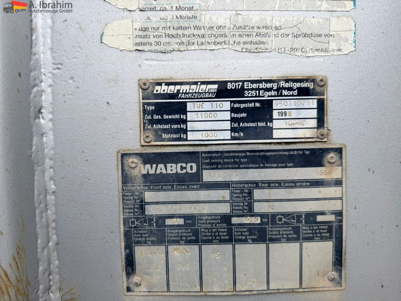 Obermaier TUE110 SDAH Tieflader | | Trommelbremse | Rampen | 7.2 Plattform | Stützfuß vorne - Tieflader Anhänger: das Bild 5 Obermaier TUE110 SDAH Tieflader | | Trommelbremse | Rampen | 7.2 Plattform | Stützfuß vorne - Tieflader Anhänger: das Bild 5