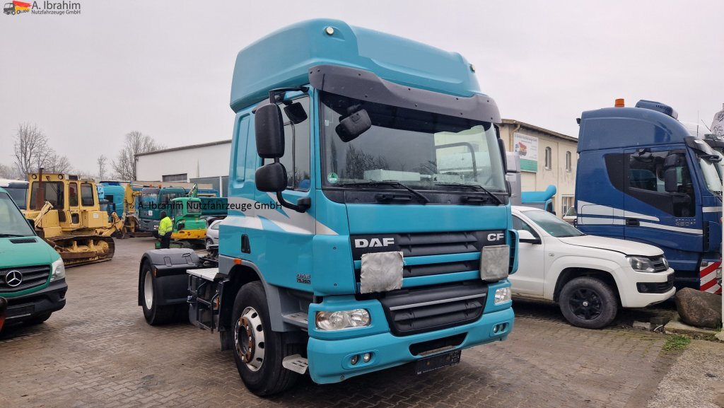 Daf FT CF 2x Nebenantrieb, Kipphydraulik deutsches Fahrzeug, fehlerfrei im Display - Sattelzugmaschine: das Bild 3 Daf FT CF 2x Nebenantrieb, Kipphydraulik deutsches Fahrzeug, fehlerfrei im Display - Sattelzugmaschine: das Bild 3