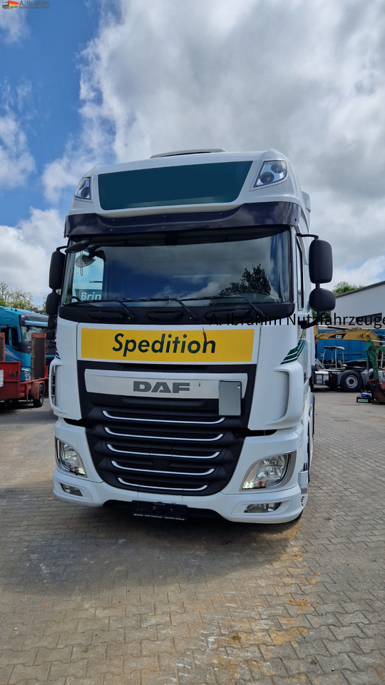 Sattelzugmaschine Daf XF460 Superspacecab, 2x Tank, Retarder: das Bild 8