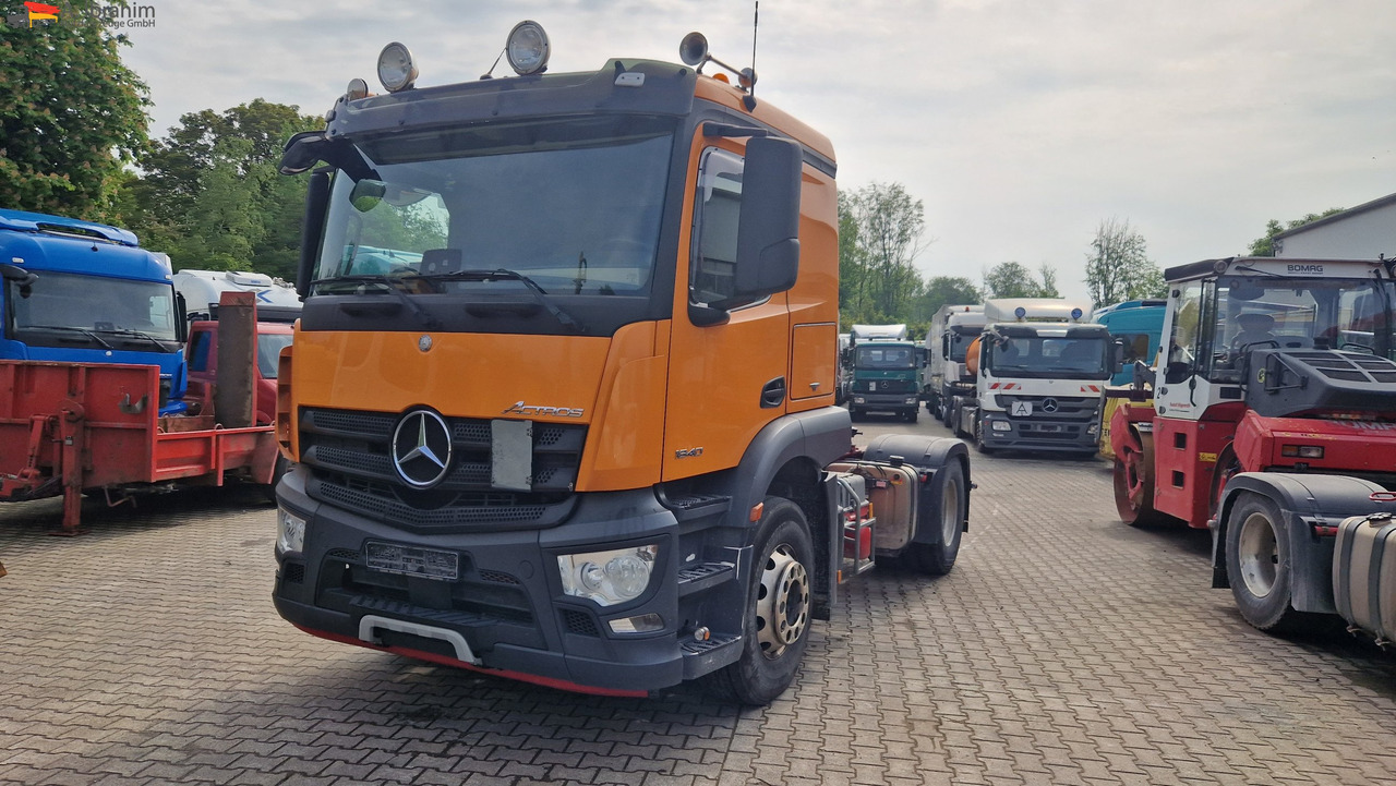 Sattelzugmaschine Mercedes-Benz 1840 3x 1840, 2x 1846: das Bild 8