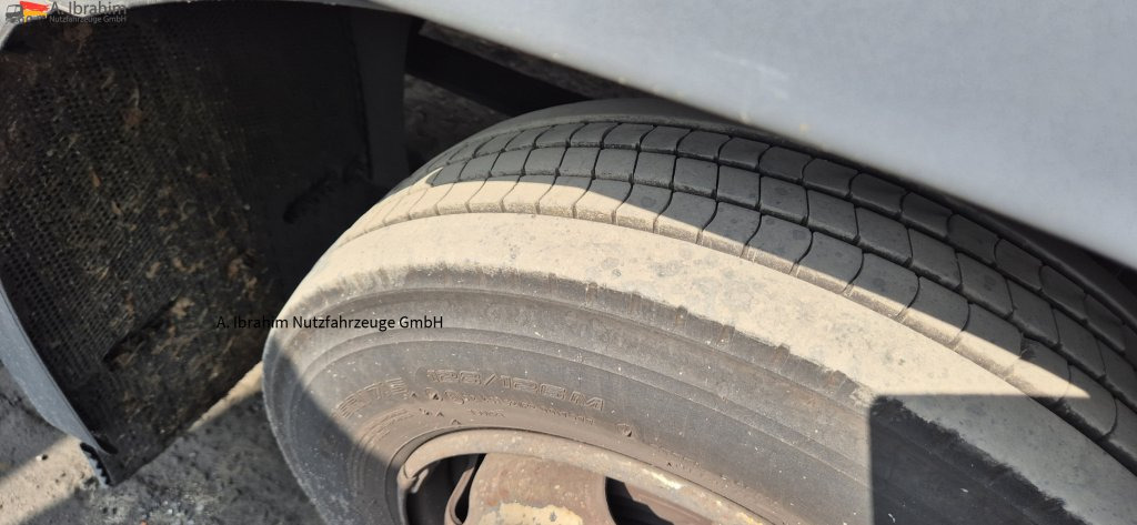 MAN TGL 8.150 4X2 BL Unfallschaden bedingt fahrbereit, Motor ok - Transporter: das Bild 5 MAN TGL 8.150 4X2 BL Unfallschaden bedingt fahrbereit, Motor ok - Transporter: das Bild 5