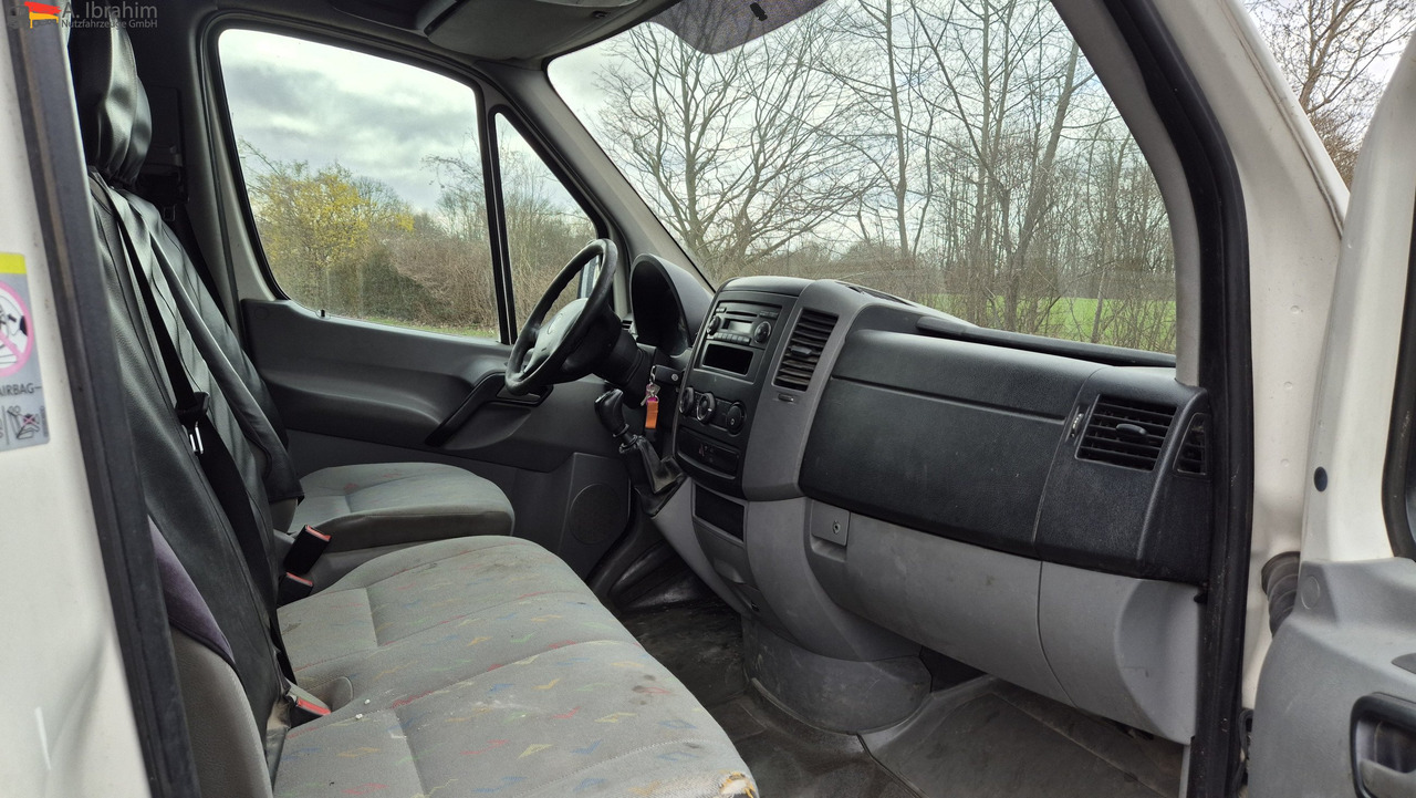 VW Crafter 2.5 Diesel Zustand gut - Kastenwagen: das Bild 3 VW Crafter 2.5 Diesel Zustand gut - Kastenwagen: das Bild 3