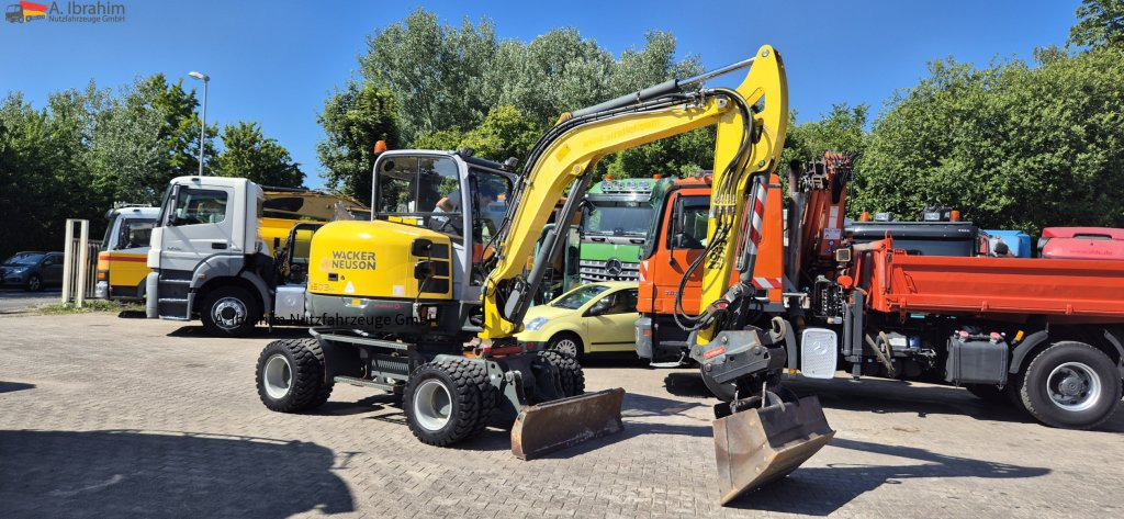 Wacker Neuson 6503 E05-07 hydr. Schnellwechsler mit Oilquick - Mobilbagger: das Bild 1 Wacker Neuson 6503 E05-07 hydr. Schnellwechsler mit Oilquick - Mobilbagger: das Bild 1