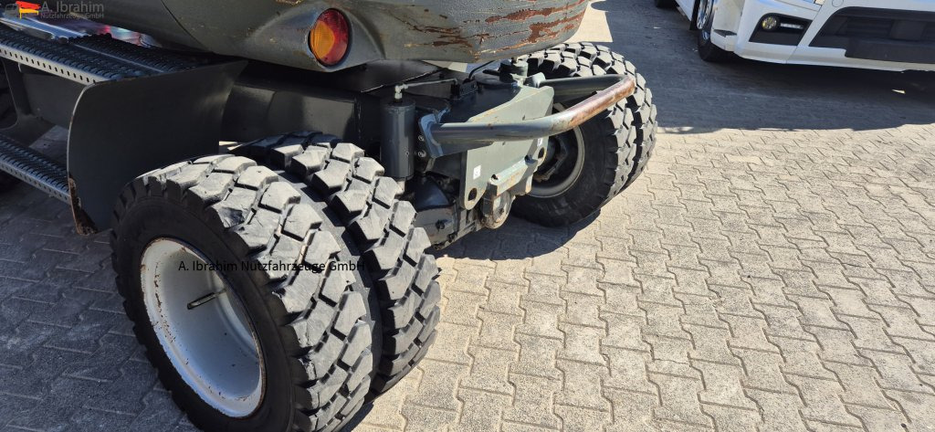 Wacker Neuson 6503 E05-07 hydr. Schnellwechsler mit Oilquick - Mobilbagger: das Bild 3 Wacker Neuson 6503 E05-07 hydr. Schnellwechsler mit Oilquick - Mobilbagger: das Bild 3