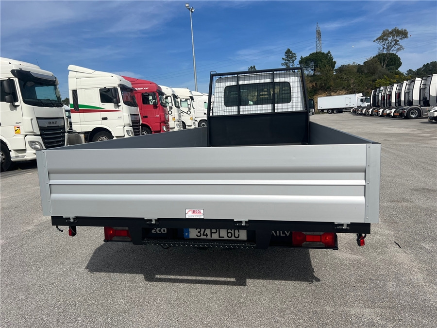Iveco 35C17 - Pritsche Transporter: das Bild 5 Iveco 35C17 - Pritsche Transporter: das Bild 5