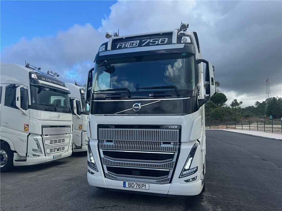 Volvo FH 750 / RETARDER - Sattelzugmaschine: das Bild 1 Volvo FH 750 / RETARDER - Sattelzugmaschine: das Bild 1