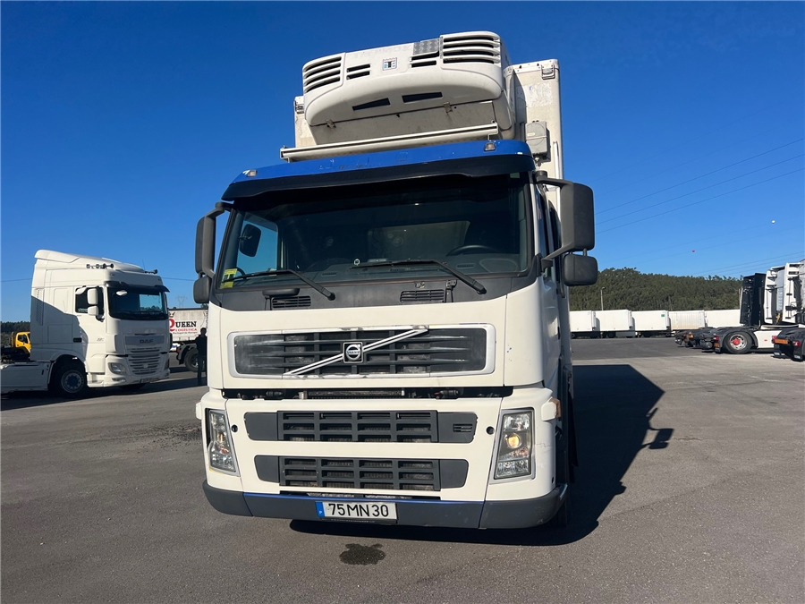 Volvo FM 9 - Kühlkoffer LKW: das Bild 2 Volvo FM 9 - Kühlkoffer LKW: das Bild 2