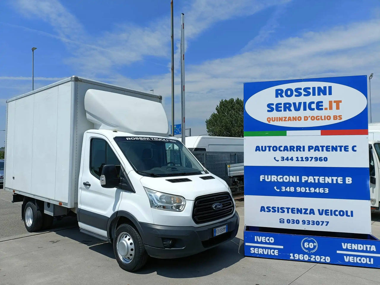 FORD TRANSIT FURGONATO BOX - Koffer Transporter: das Bild 1 FORD TRANSIT FURGONATO BOX - Koffer Transporter: das Bild 1